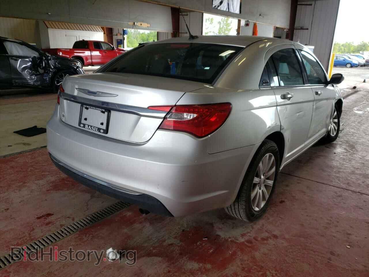 2011 CHRYSLER 200 - VIN: 1C3BC1FB9BN512087 - Фото 4
