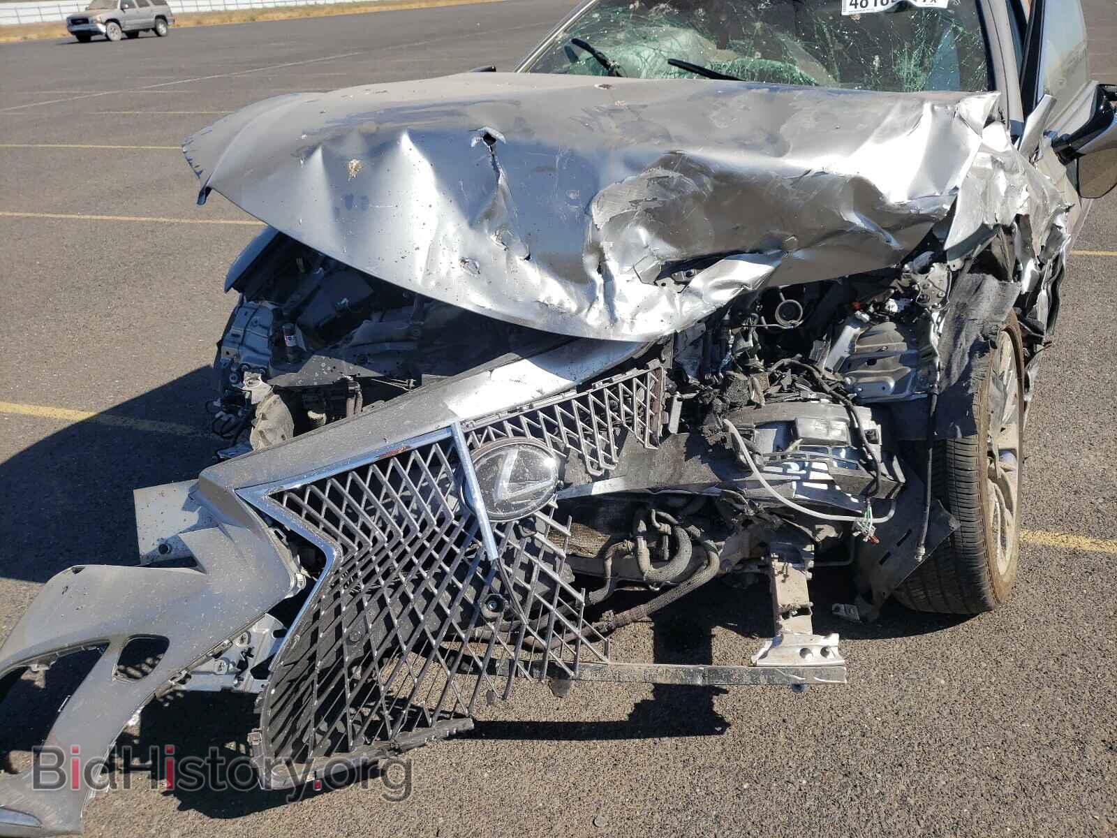 2019 LEXUS LS500 - VIN: JTHB51FF8K5009366 - Photo 9