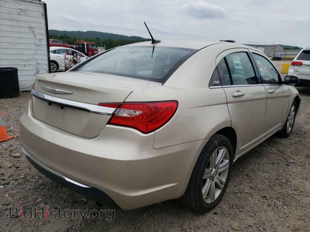 2013 CHRYSLER 200 - VIN: 1C3CCBBB8DN764125 - Photo 4