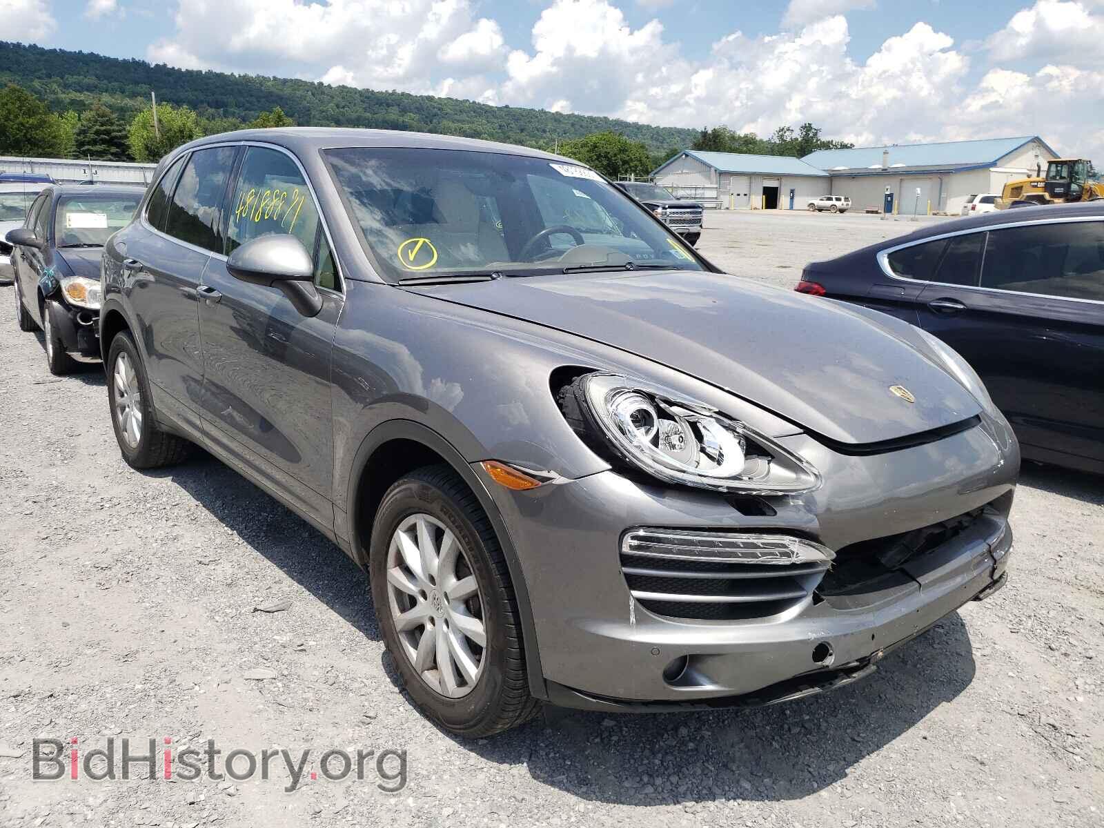 Photo WP1AA2A20BLA10136 - PORSCHE CAYENNE 2011