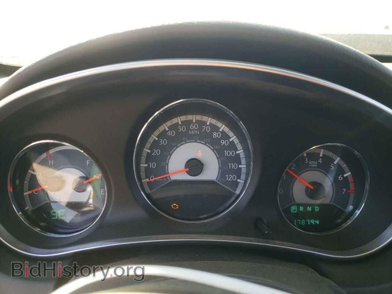 2011 CHRYSLER 200 - VIN: 1C3BC2EGXBN537633 - Фото 9