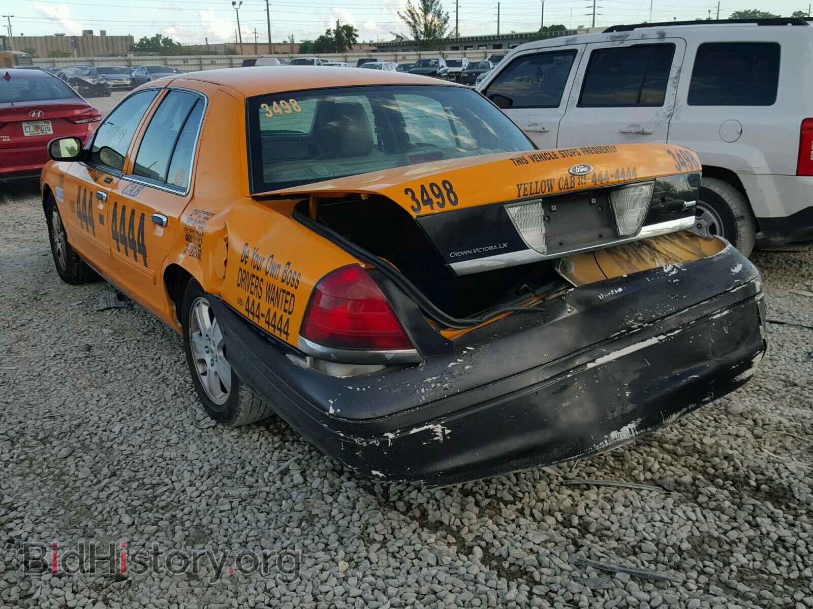 2011 FORD CROWN VIC - VIN: 2FABP7EV9BX147591 - Фото 3