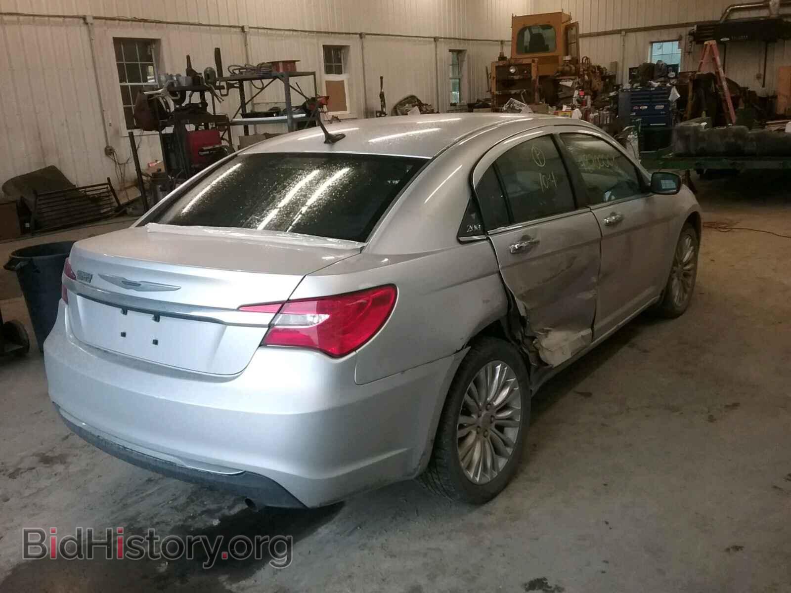 2011 CHRYSLER 200 - VIN: 1C3BC2FB1BN533814 - Photo 4