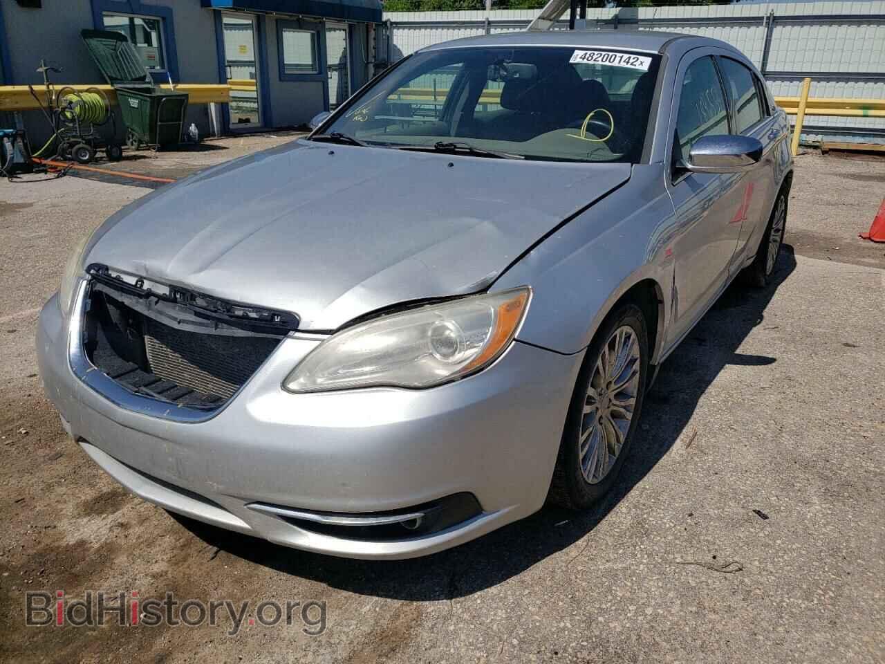 2011 CHRYSLER 200 - VIN: 1C3BC2FG4BN504481 - Фото 2