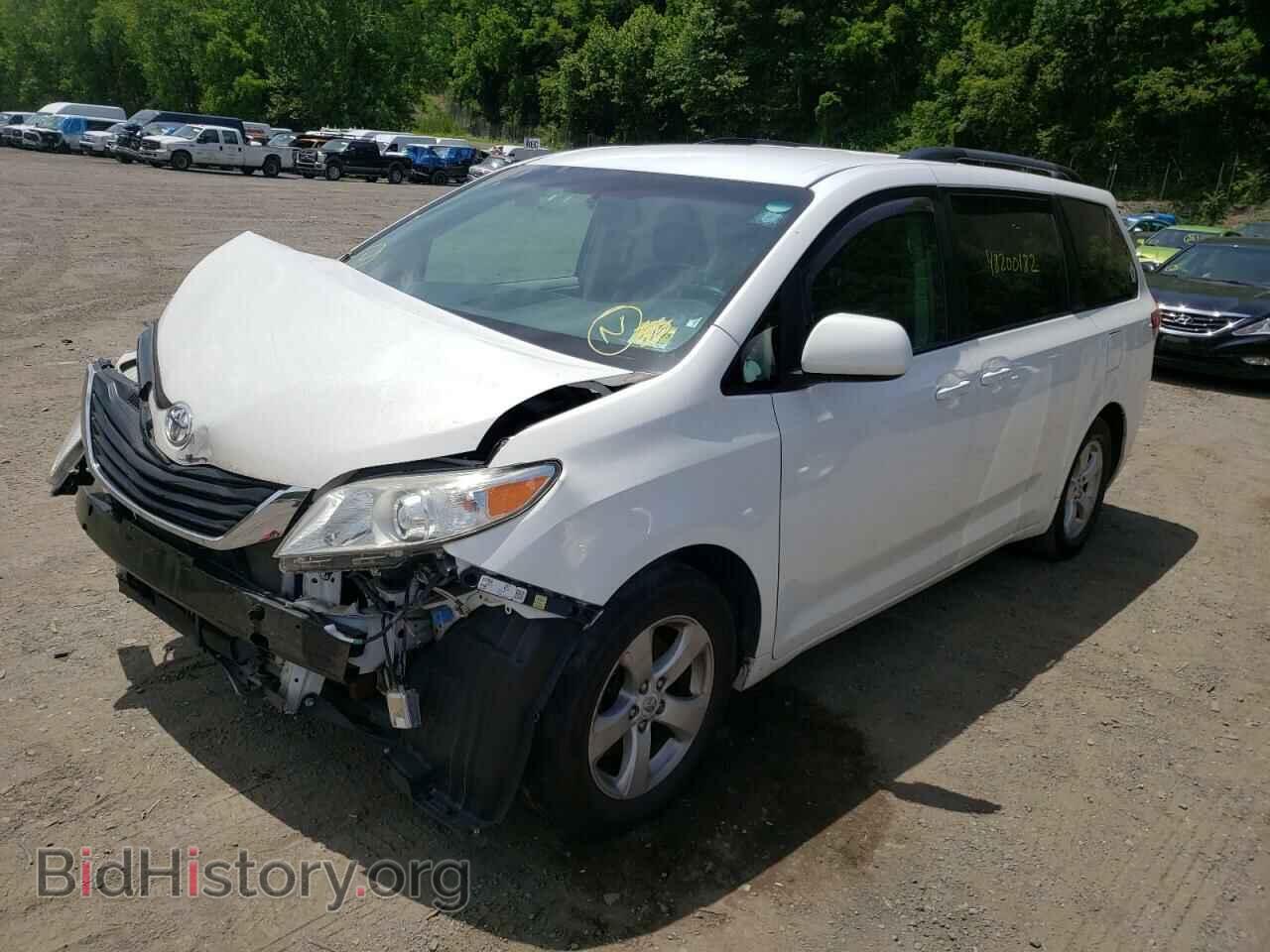 2012 TOYOTA SIENNA - VIN: 5TDKK3DC5CS182000 - Фото 2