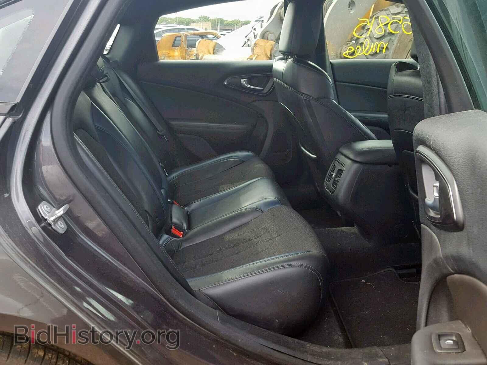 2016 CHRYSLER 200 - VIN: 1C3CCCDGXGN147912 - Photo 6
