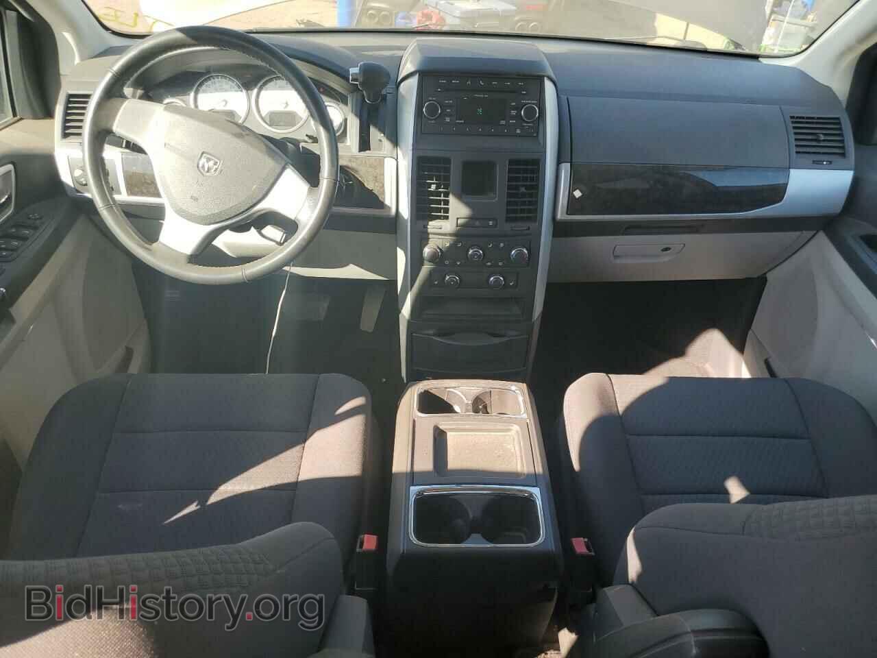 2010 DODGE CARAVAN - VIN: 2D4RN5DX5AR216949 - Фото 8
