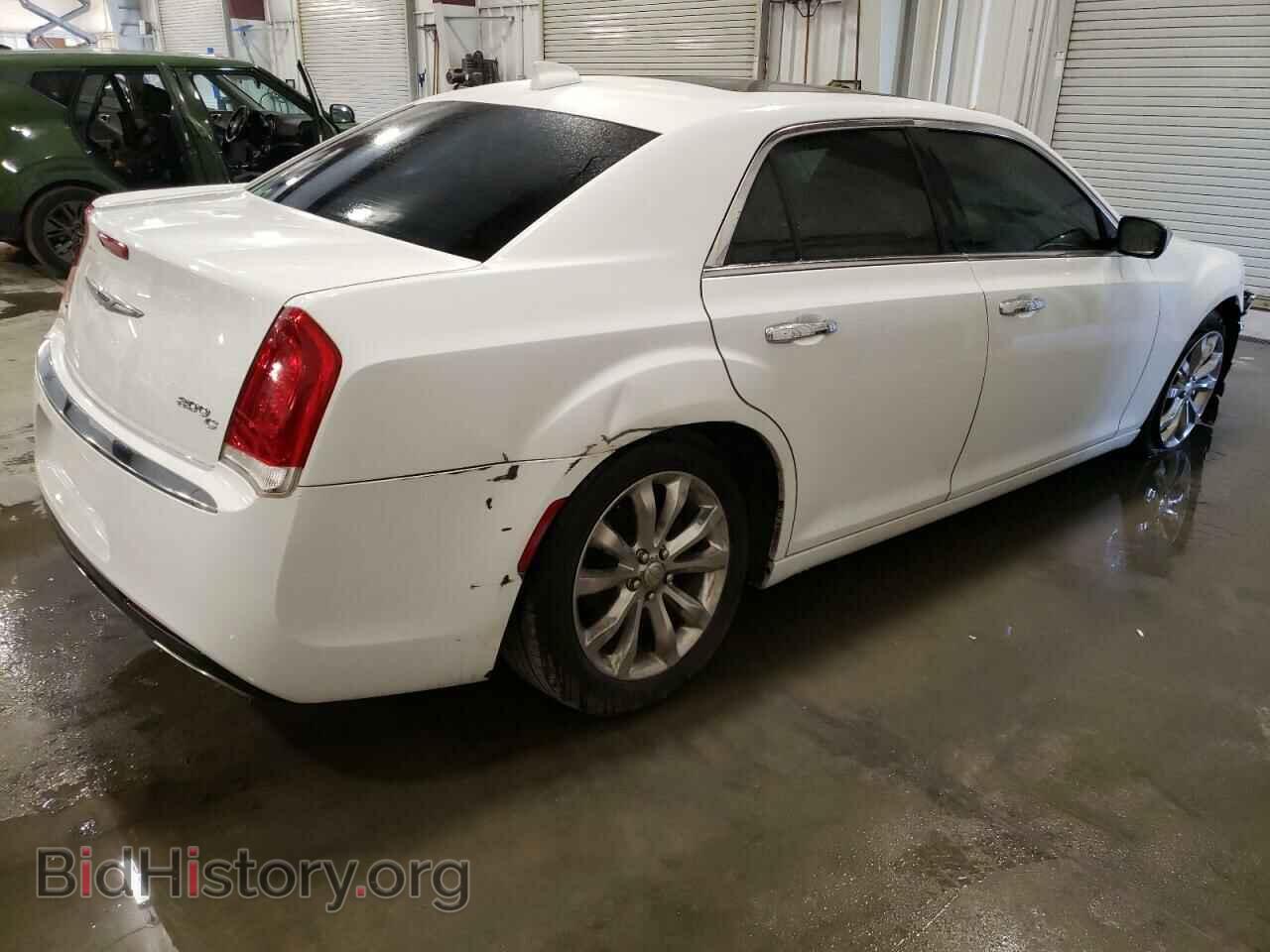 2016 CHRYSLER 300 - VIN: 2C3CCAKG8GH175885 - Фото 3