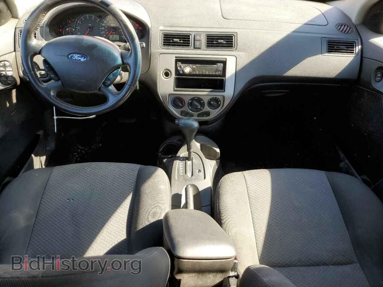 2007 FORD FOCUS - VIN: 1FAFP37N97W166572 - Фото 8