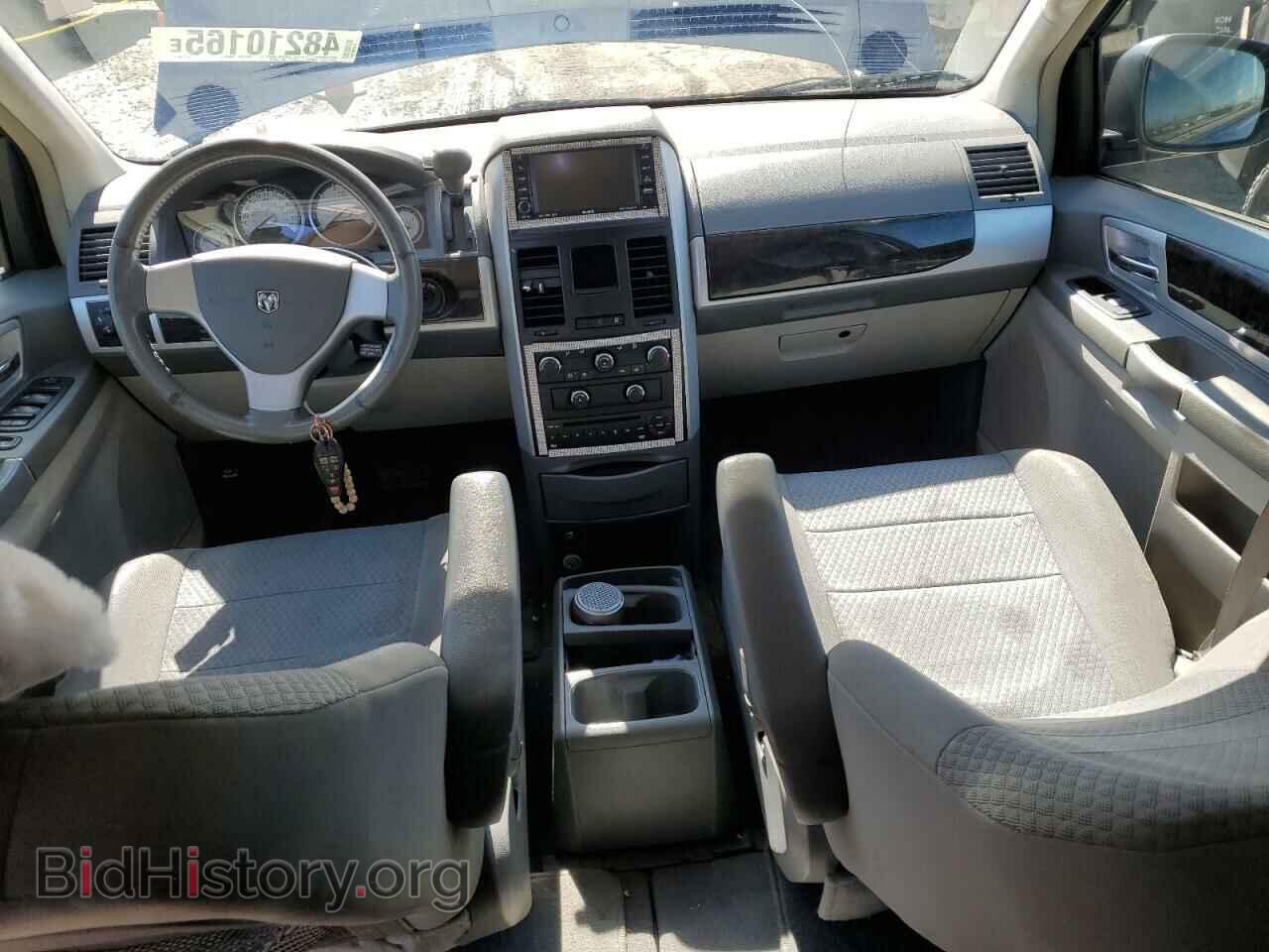 2010 DODGE CARAVAN - VIN: 2D4RN5D19AR135108 - Фото 8