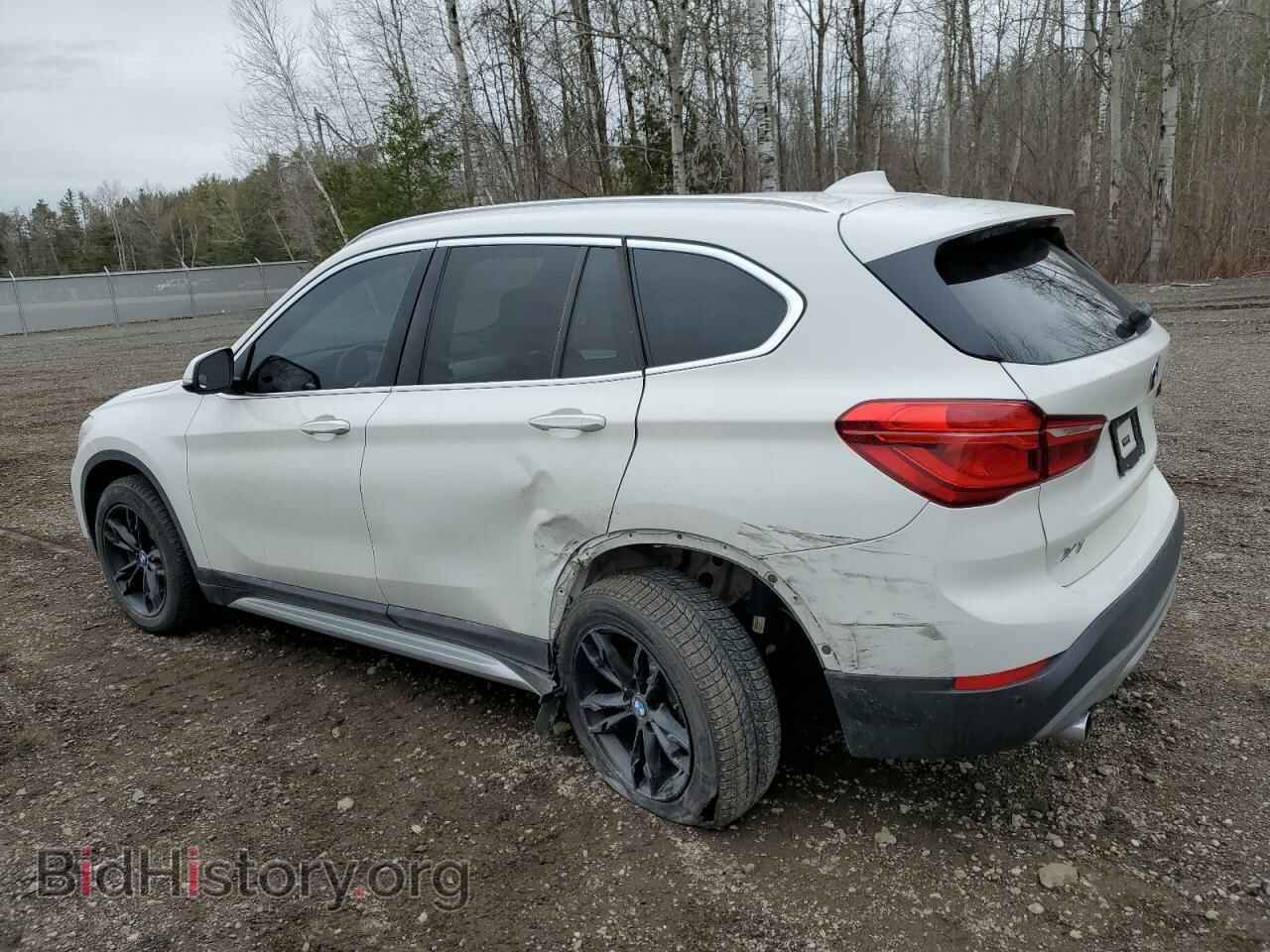 2018 BMW X1 - VIN: WBXHT3C31J3H32905 - Фото 2