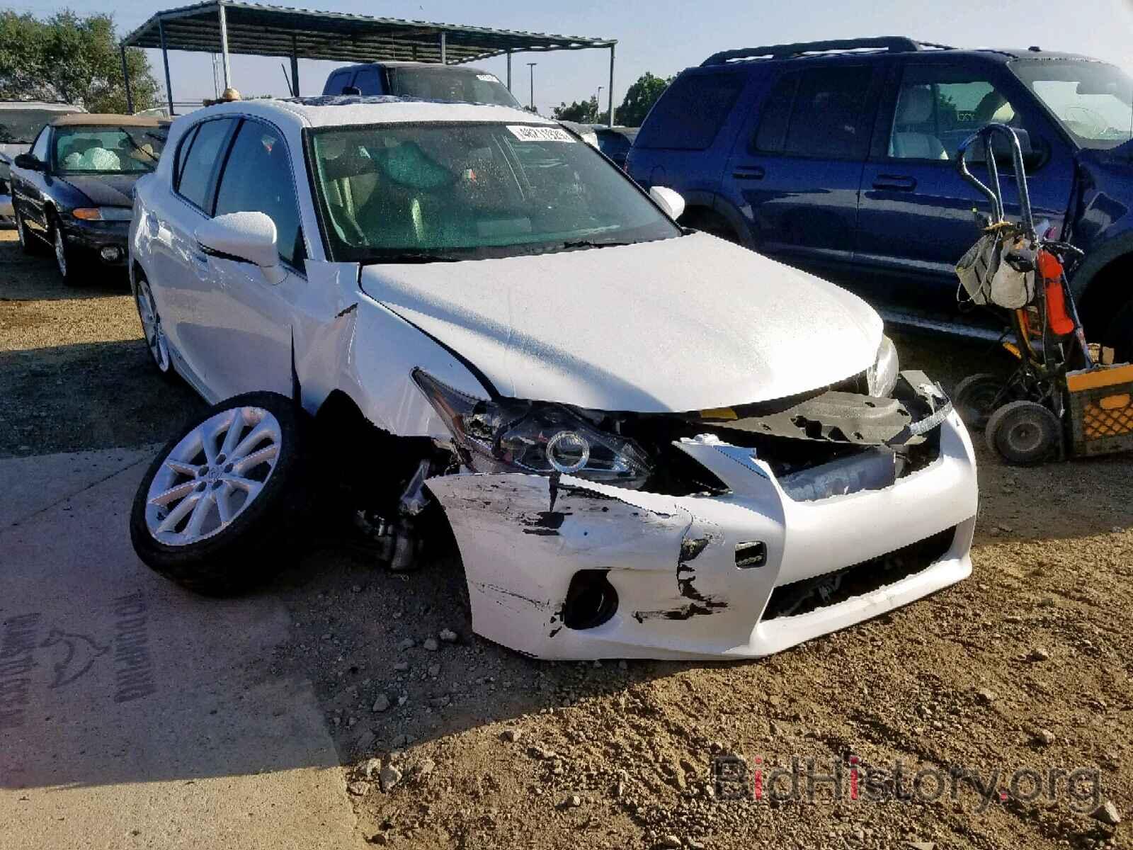 Photo JTHKD5BH4D2138582 - LEXUS CT 200 2013