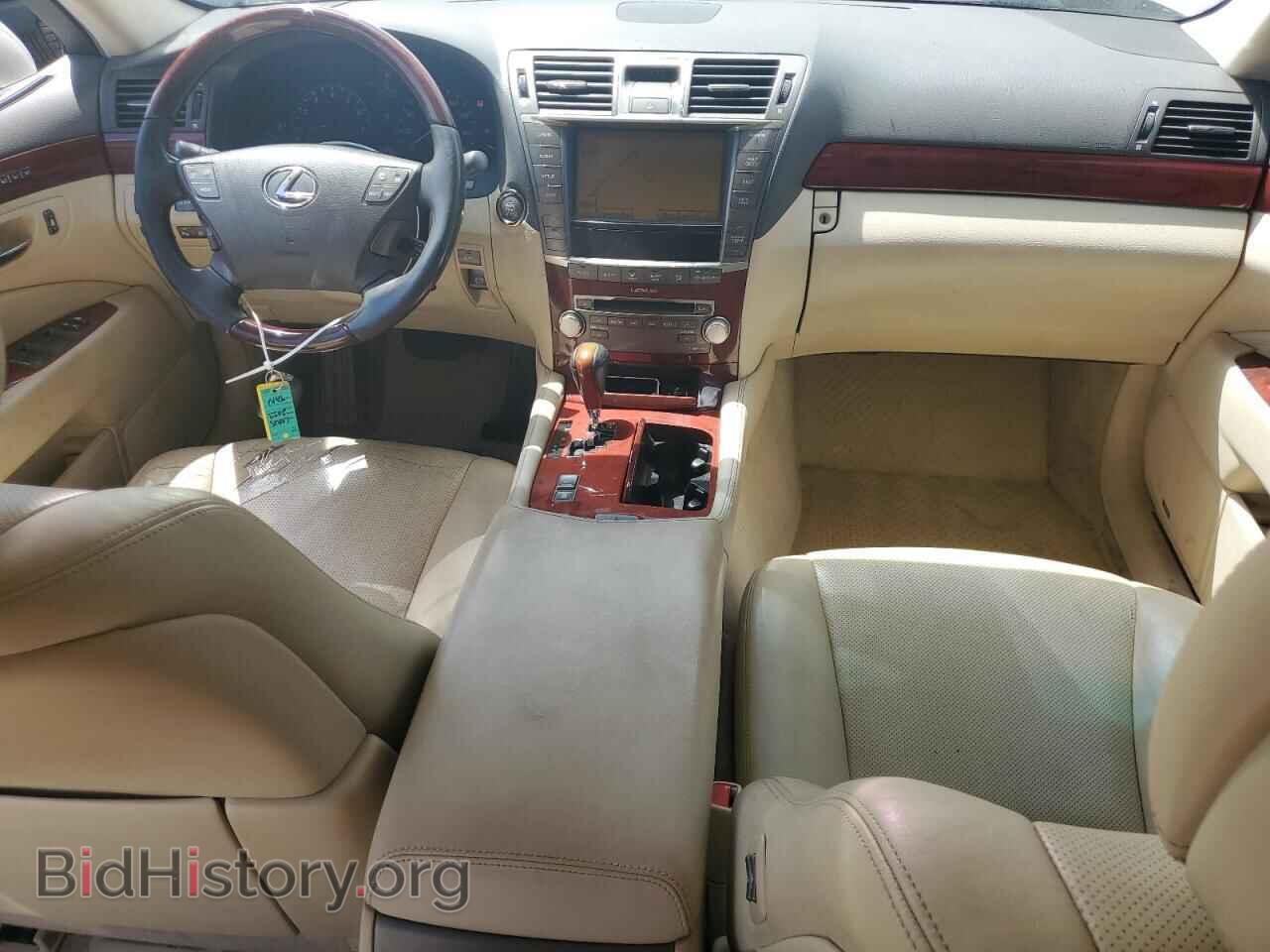 2011 LEXUS LS460 - VIN: JTHBL5EF2B5105525 - Photo 8
