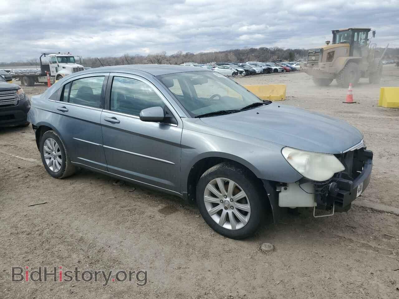 2010 CHRYSLER SEBRING - VIN: 1C3CC5FD3AN190722 - Фото 4