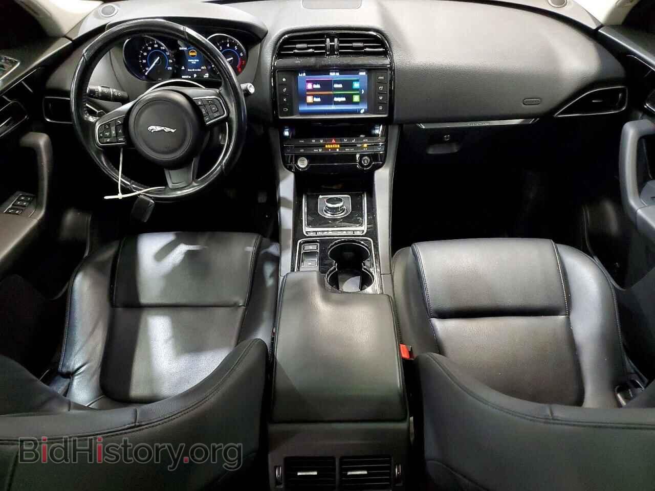 2017 JAGUAR F-PACE - VIN: SADCJ2BVXHA880147 - Photo 8