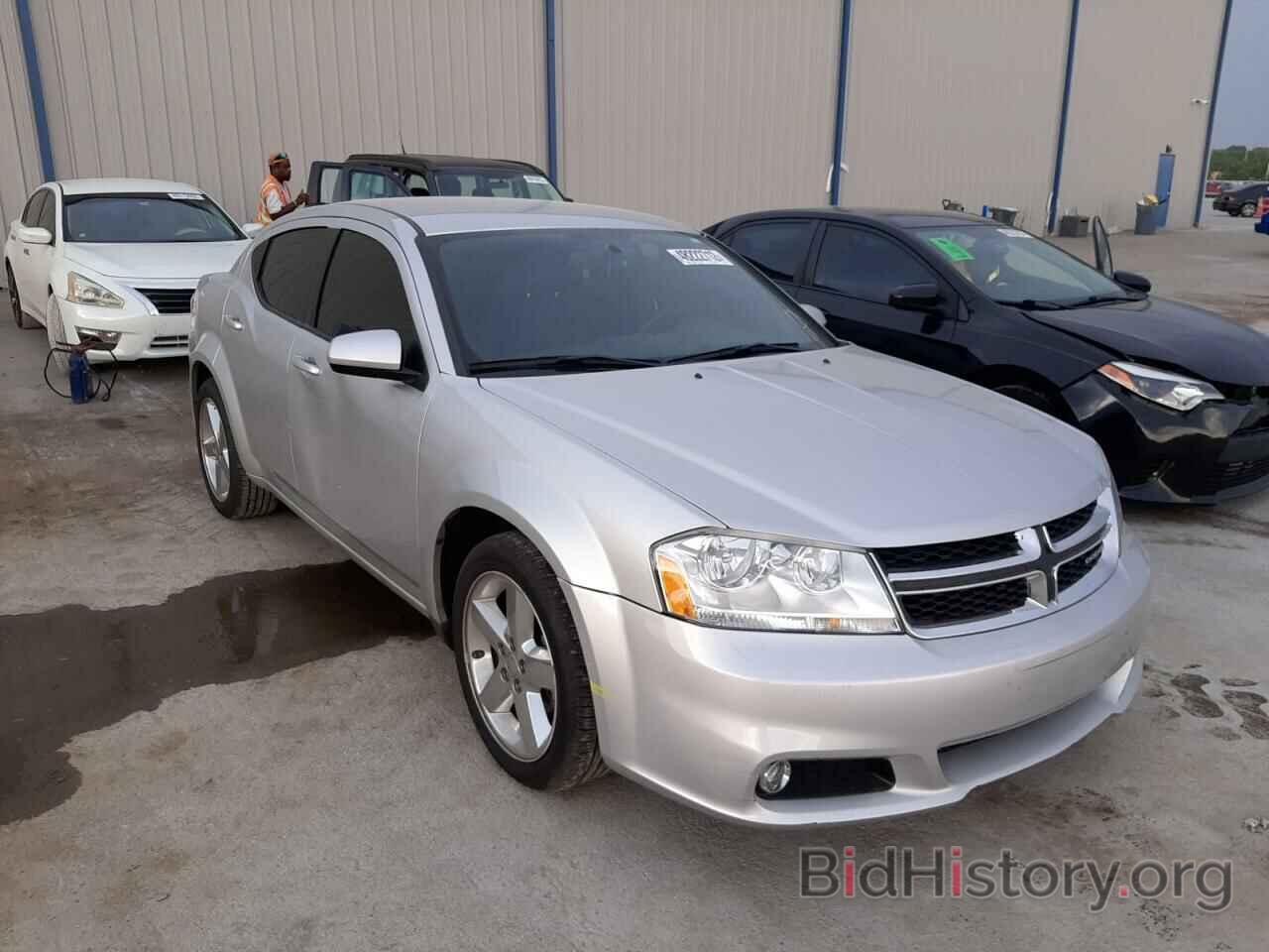 Photo 1B3BD2FG8BN523724 - DODGE AVENGER 2011