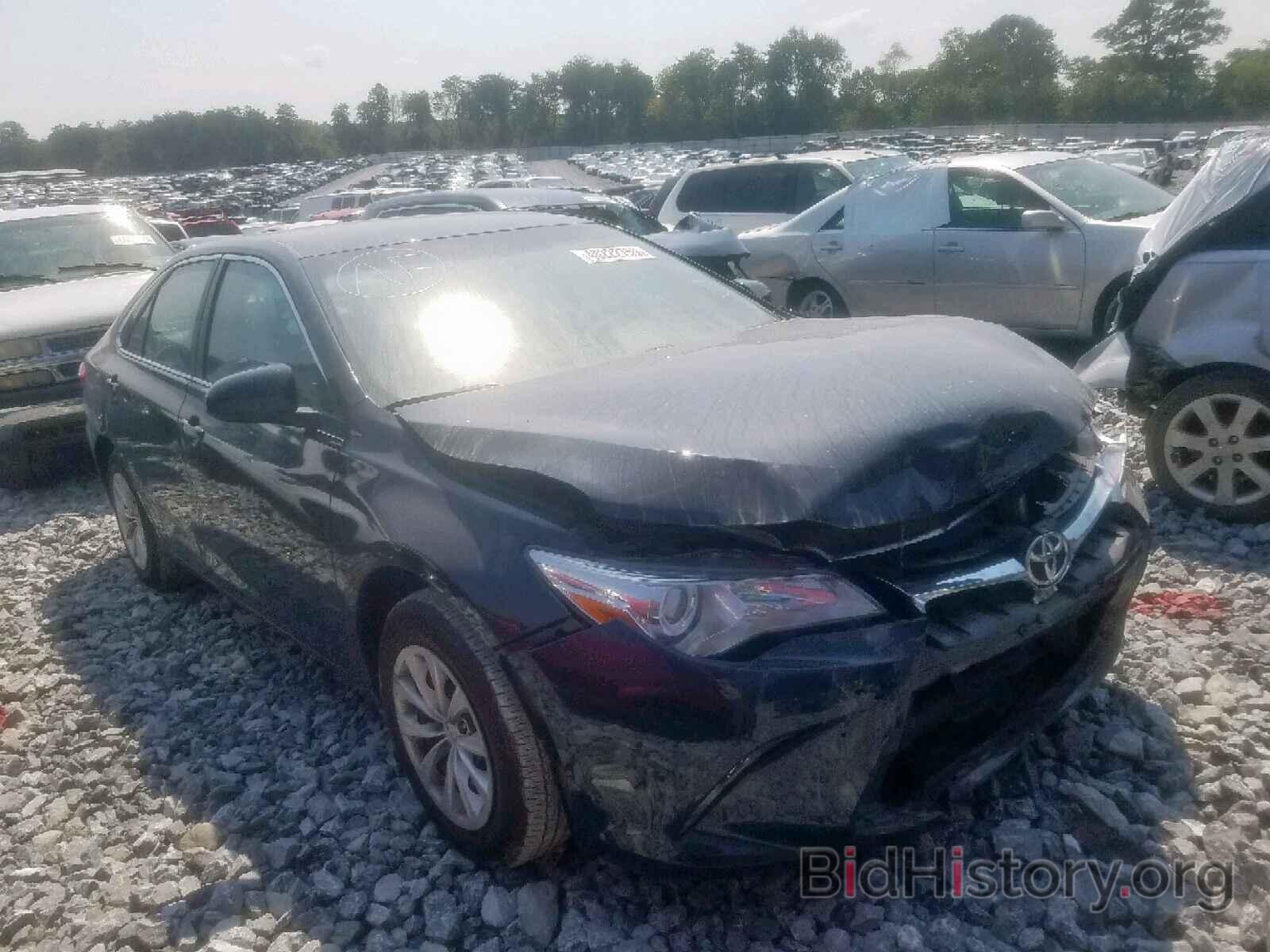 Photo 4T1BF1FK3HU802998 - TOYOTA CAMRY 2017