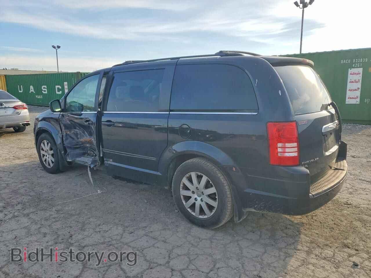2010 CHRYSLER MINIVAN - VIN: 2A4RR5DX2AR140862 - Photo 2