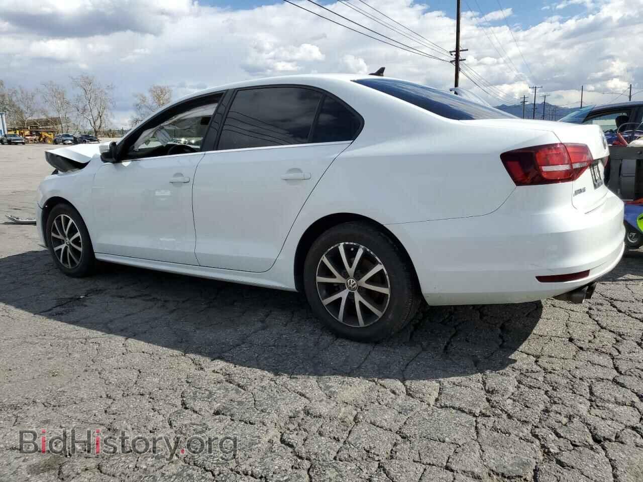2017 VOLKSWAGEN JETTA - VIN: 3VWDB7AJ7HM296524 - Фото 2