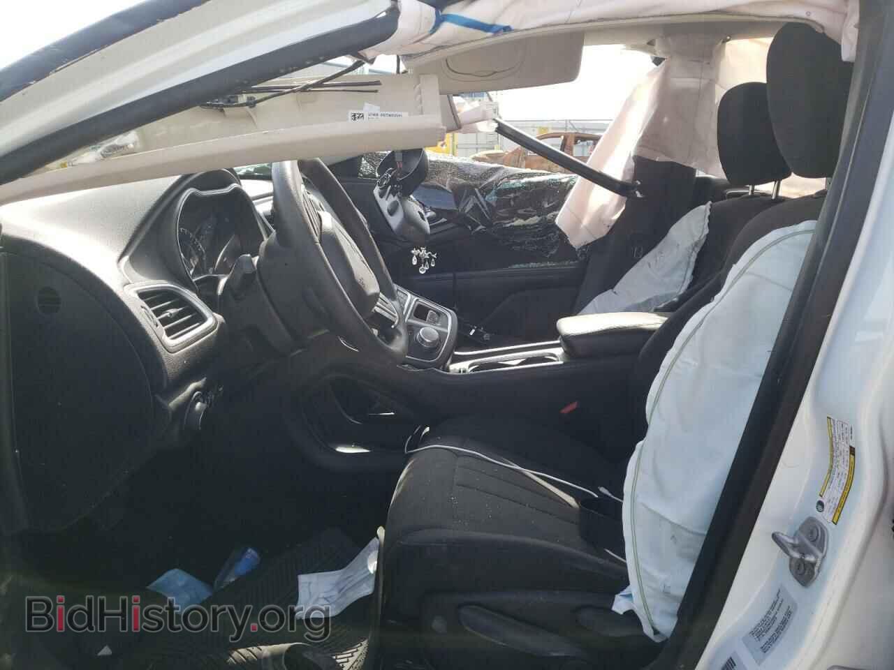 2016 CHRYSLER 200 - VIN: 1C3CCCAB0GN166994 - Фото 5