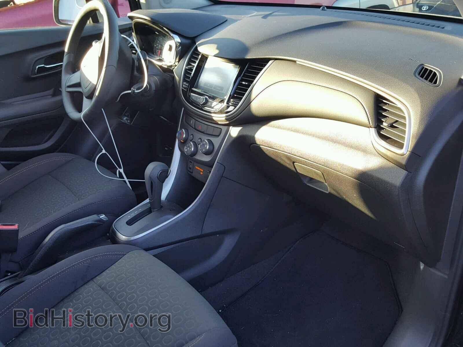 2017 CHEVROLET TRAX - VIN: 3GNCJNSB2HL290530 - Фото 5