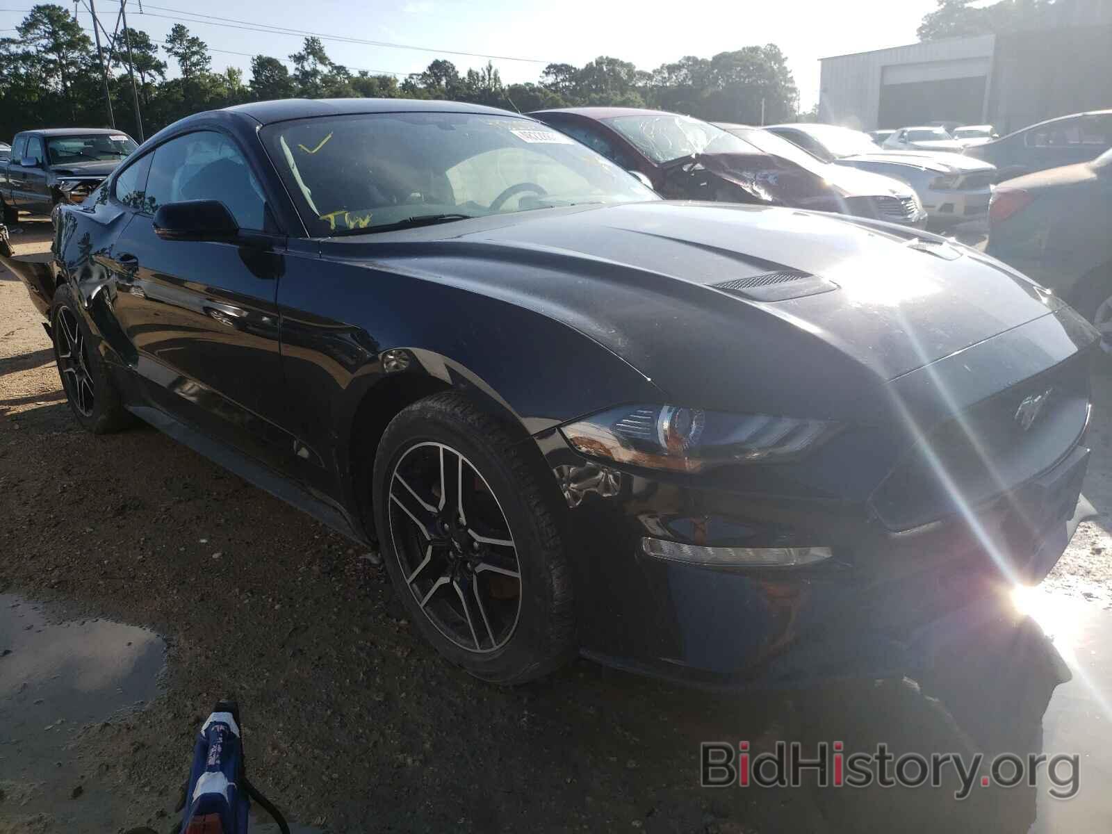 Photo 1FA6P8TH9J5167070 - FORD MUSTANG 2018
