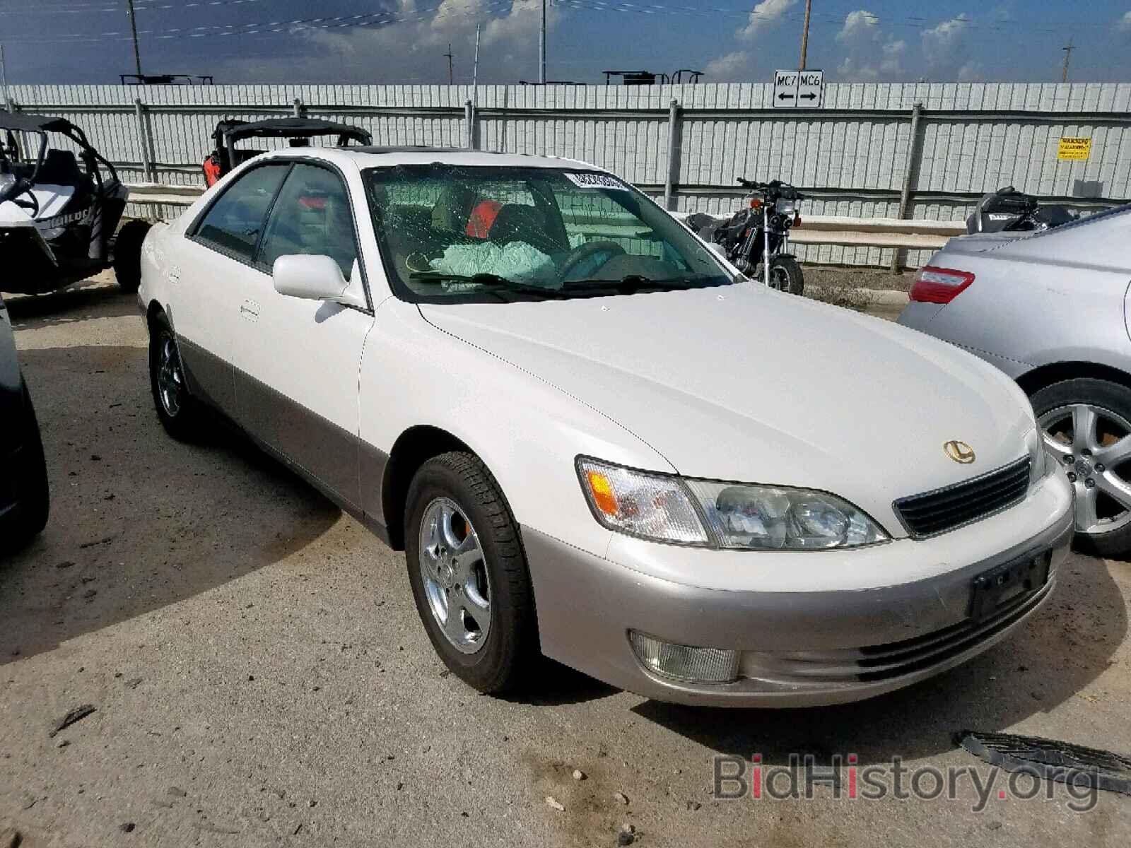 Фотография JT8BF22G6V0043390 - LEXUS ES300 1997