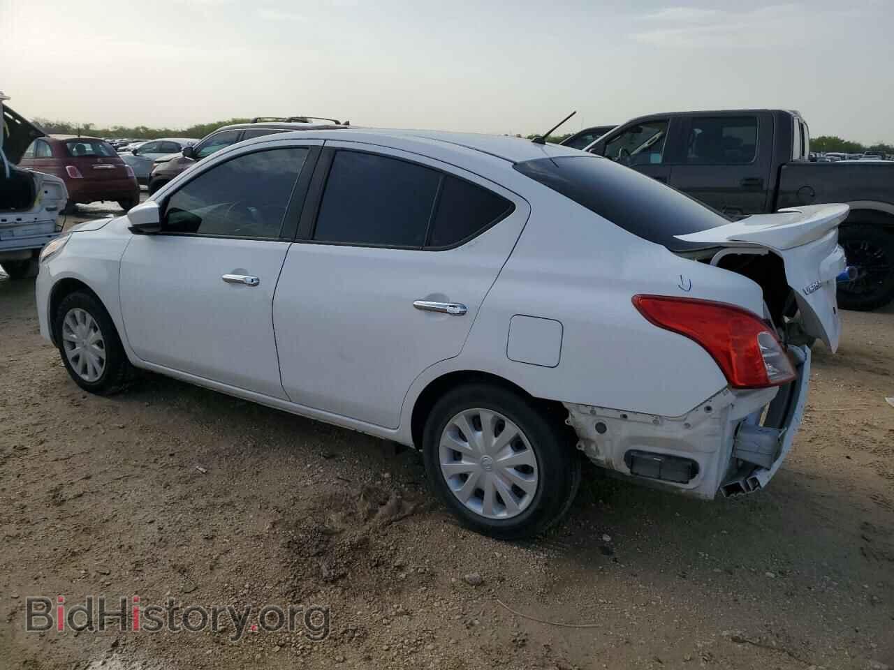 2017 NISSAN VERSA - VIN: 3N1CN7AP3HL870863 - Фото 2