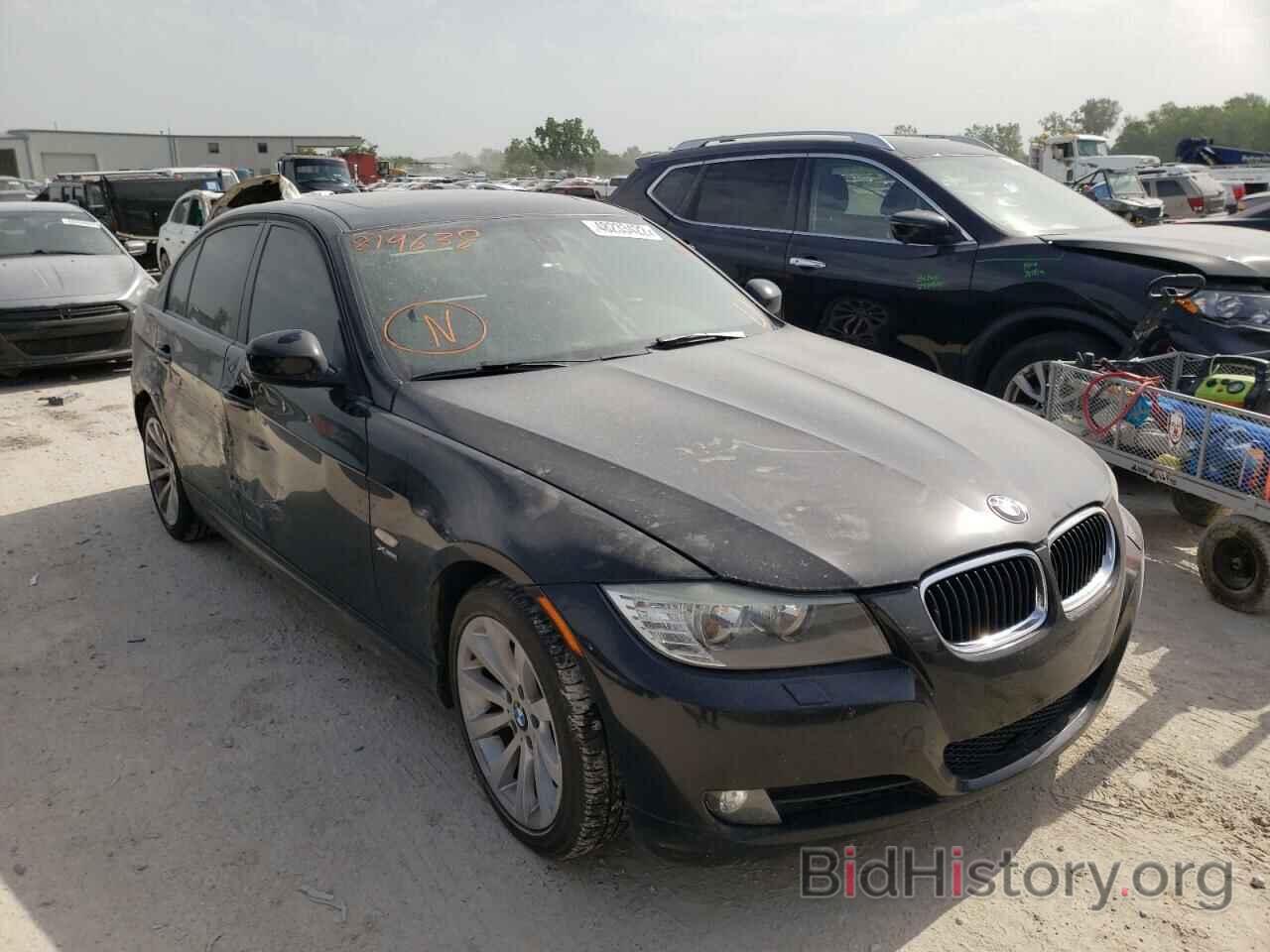 Photo WBAPK7C57BA819638 - BMW 3 SERIES 2011