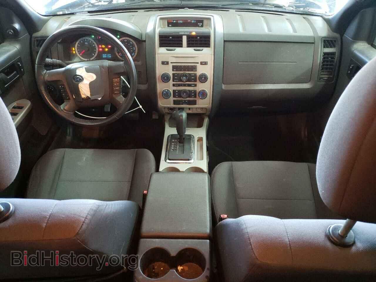 2011 FORD ESCAPE - VIN: 1FMCU0D76BKC18018 - Фото 8