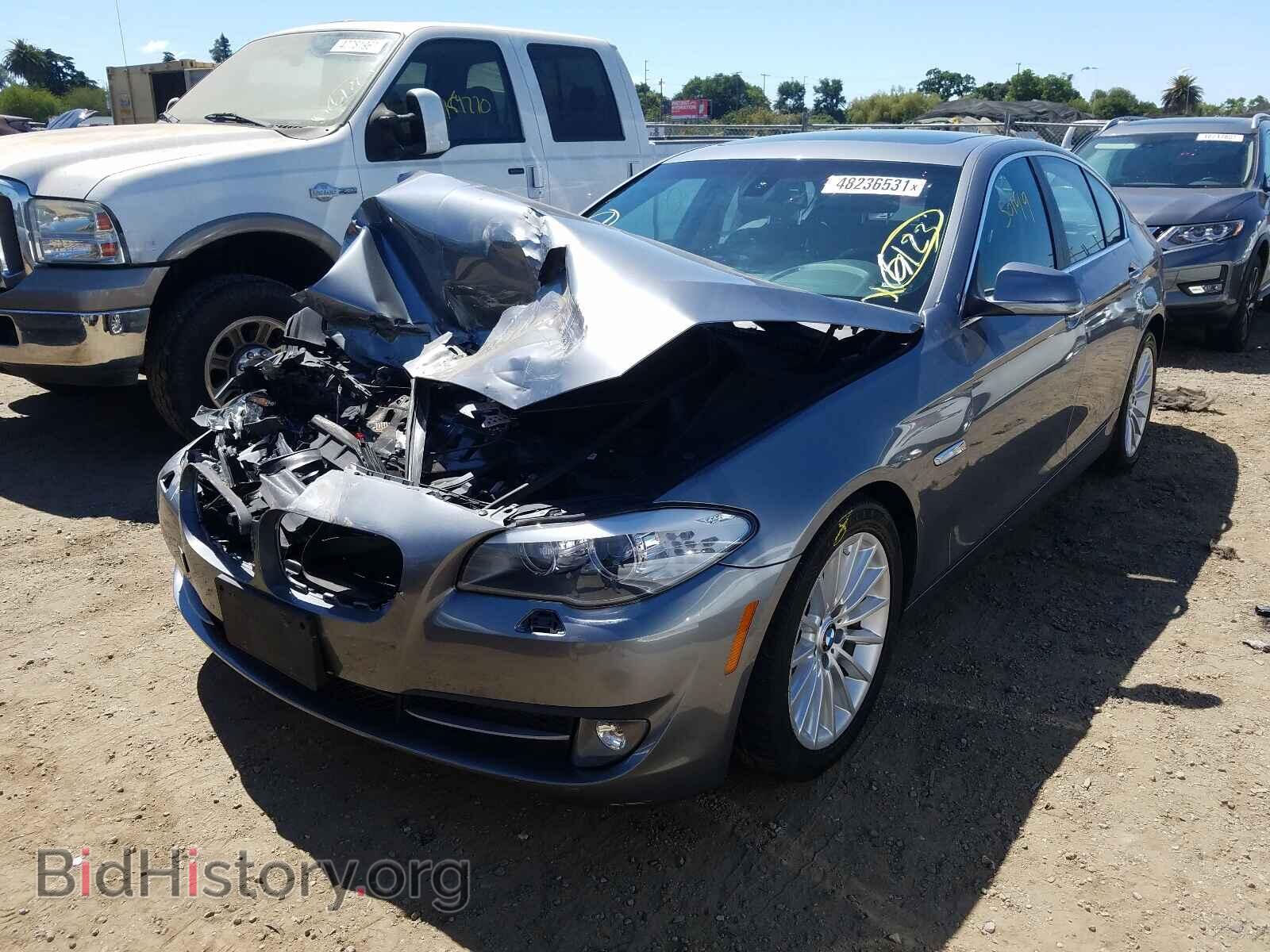 2011 BMW 5 SERIES - VIN: WBAFR7C52BC802418 - Фото 2