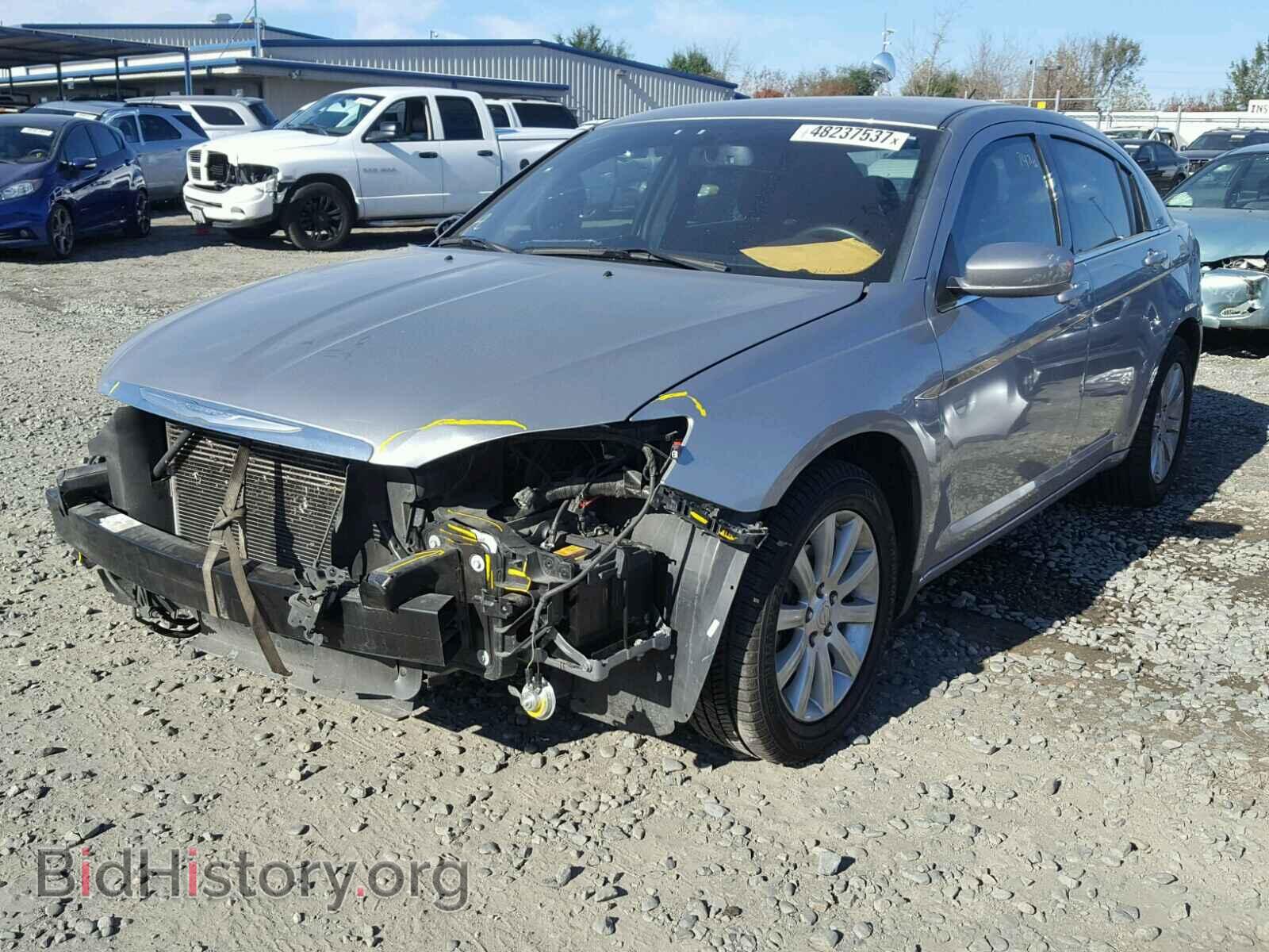 2013 CHRYSLER 200 - VIN: 1C3CCBBB5DN738601 - Фото 2