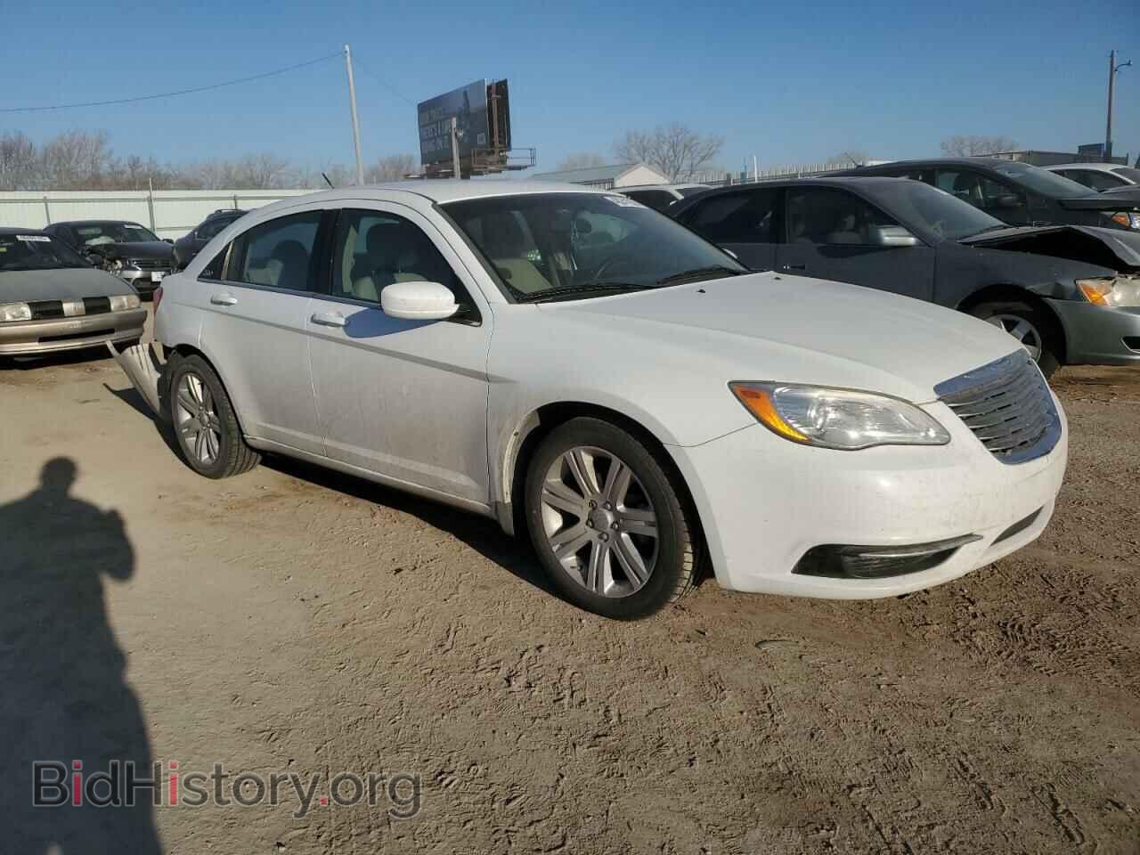 2012 CHRYSLER 200 - VIN: 1C3CCBAB9CN295501 - Фото 4