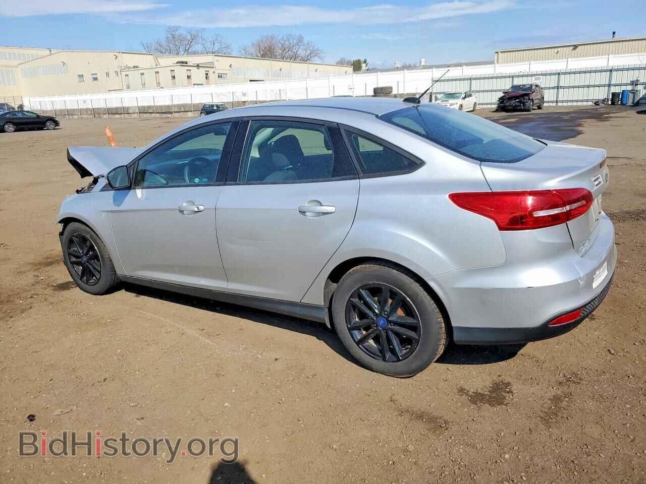 2017 FORD FOCUS - VIN: 1FADP3F27HL232845 - Фото 2