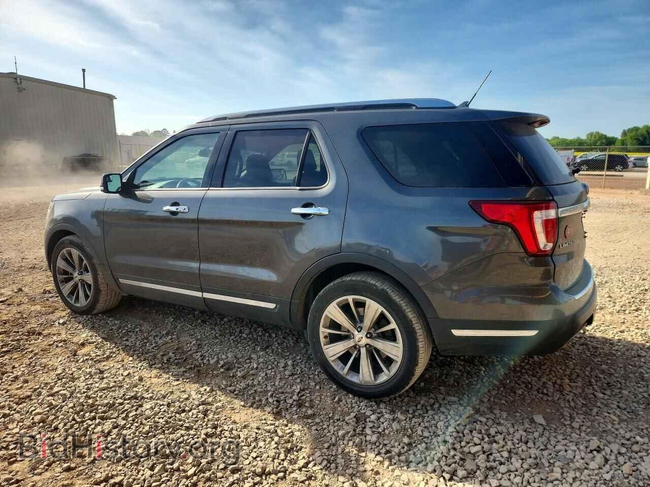 2018 FORD EXPLORER - VIN: 1FM5K7F82JGB96985 - Photo 2