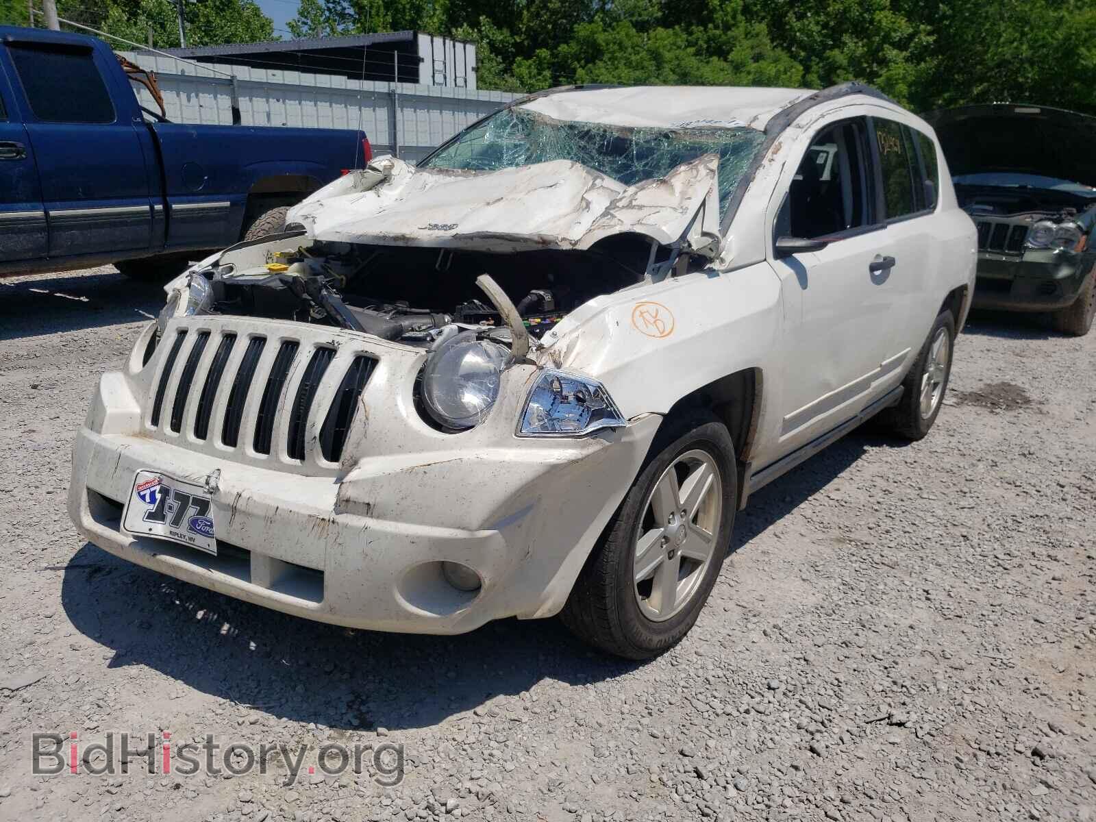 2009 JEEP COMPASS - VIN: 1J4FF47B89D238248 - Photo 2
