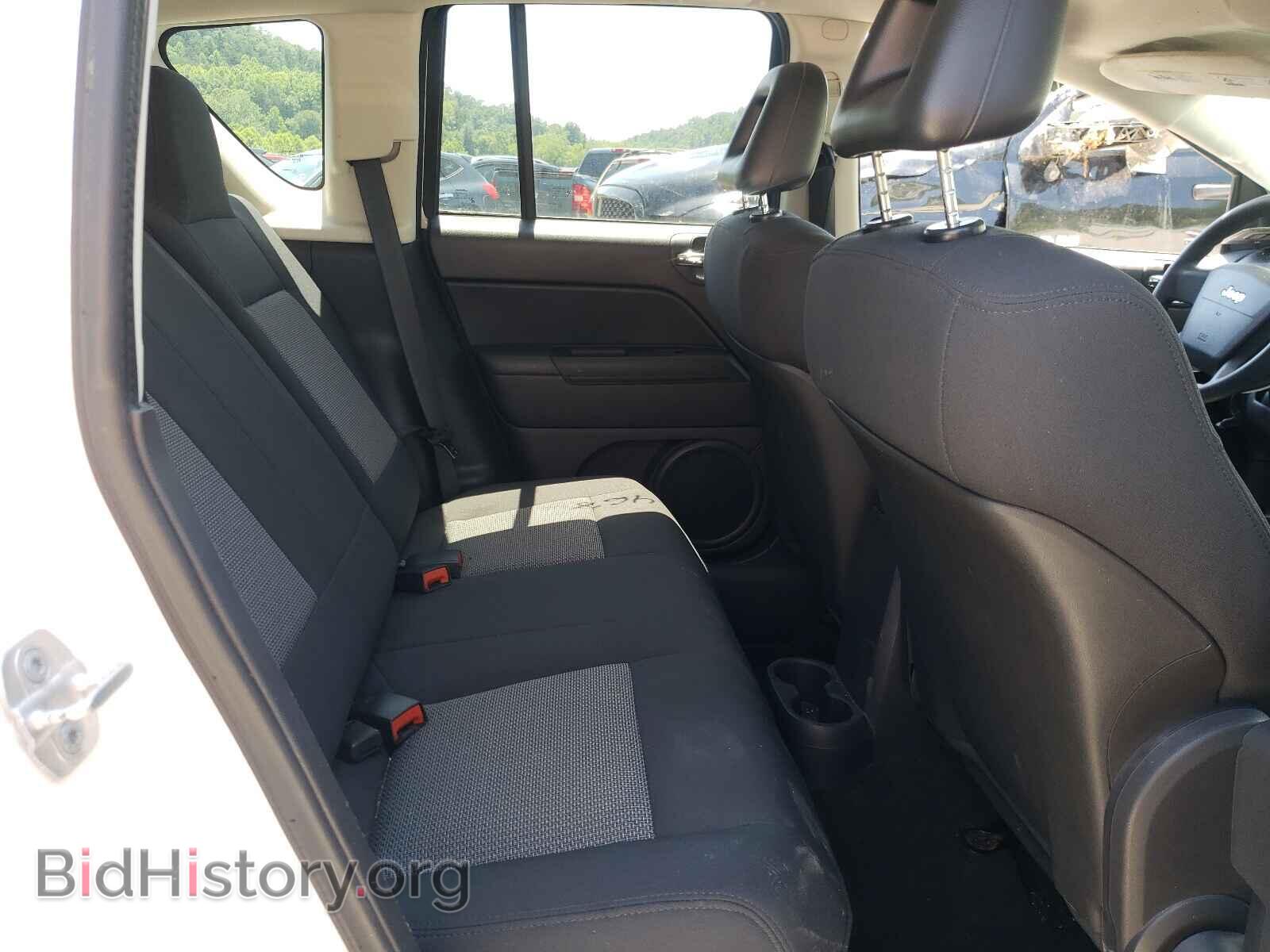 2009 JEEP COMPASS - VIN: 1J4FF47B89D238248 - Photo 6