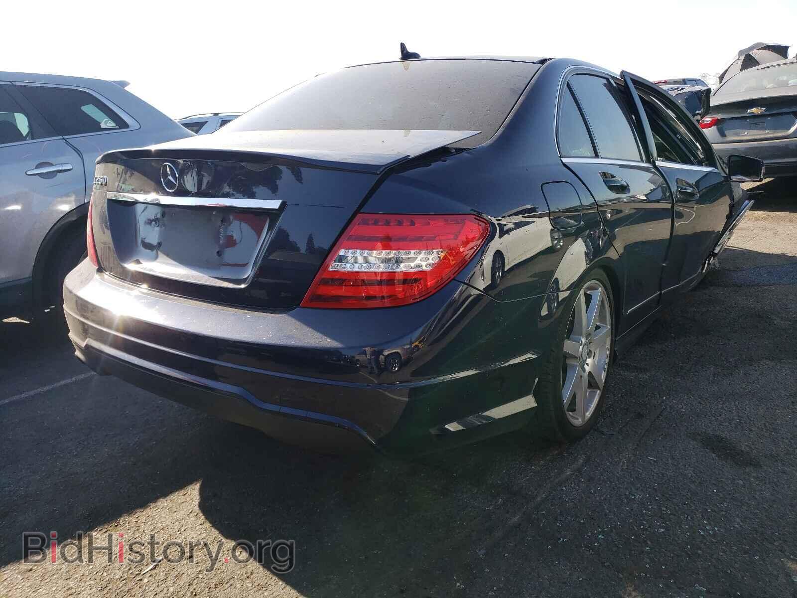 2014 MERCEDES-BENZ C-CLASS - VIN: WDDGF4HB3EA954159 - Фото 4