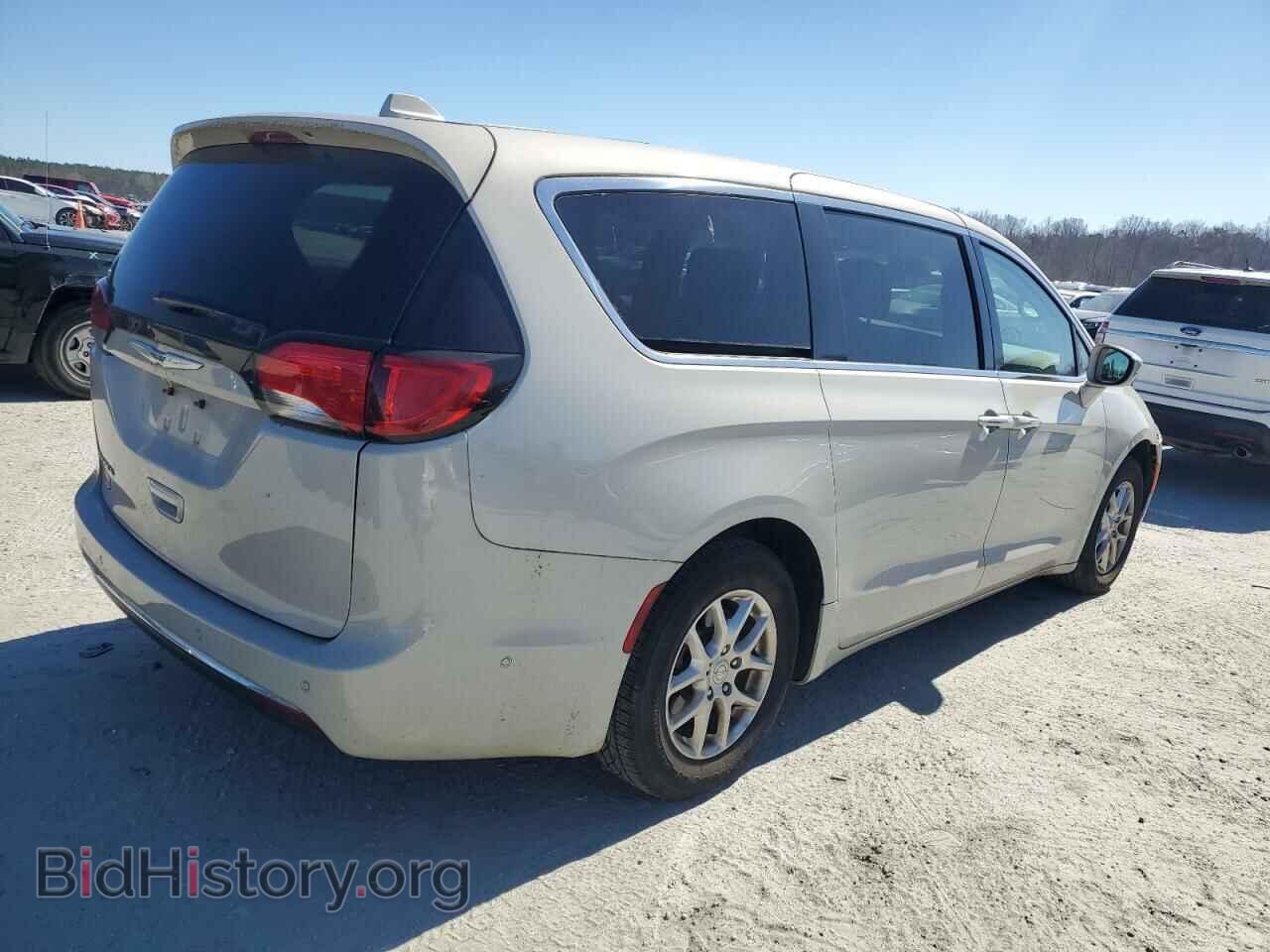 2020 CHRYSLER PACIFICA - VIN: 2C4RC1FG0LR222640 - Photo 3