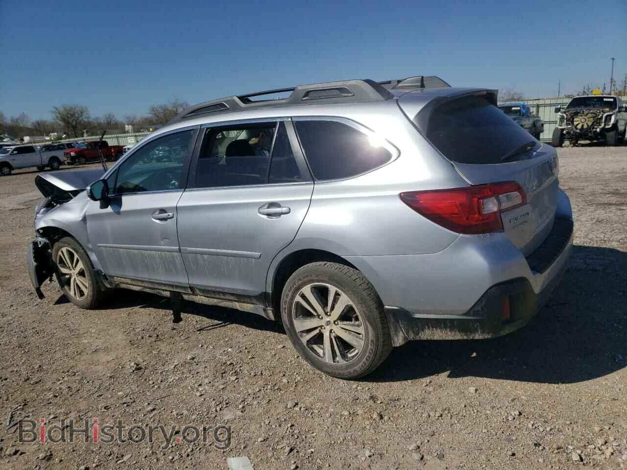 2018 SUBARU OUTBACK - VIN: 4S4BSANC2J3208288 - Фото 2