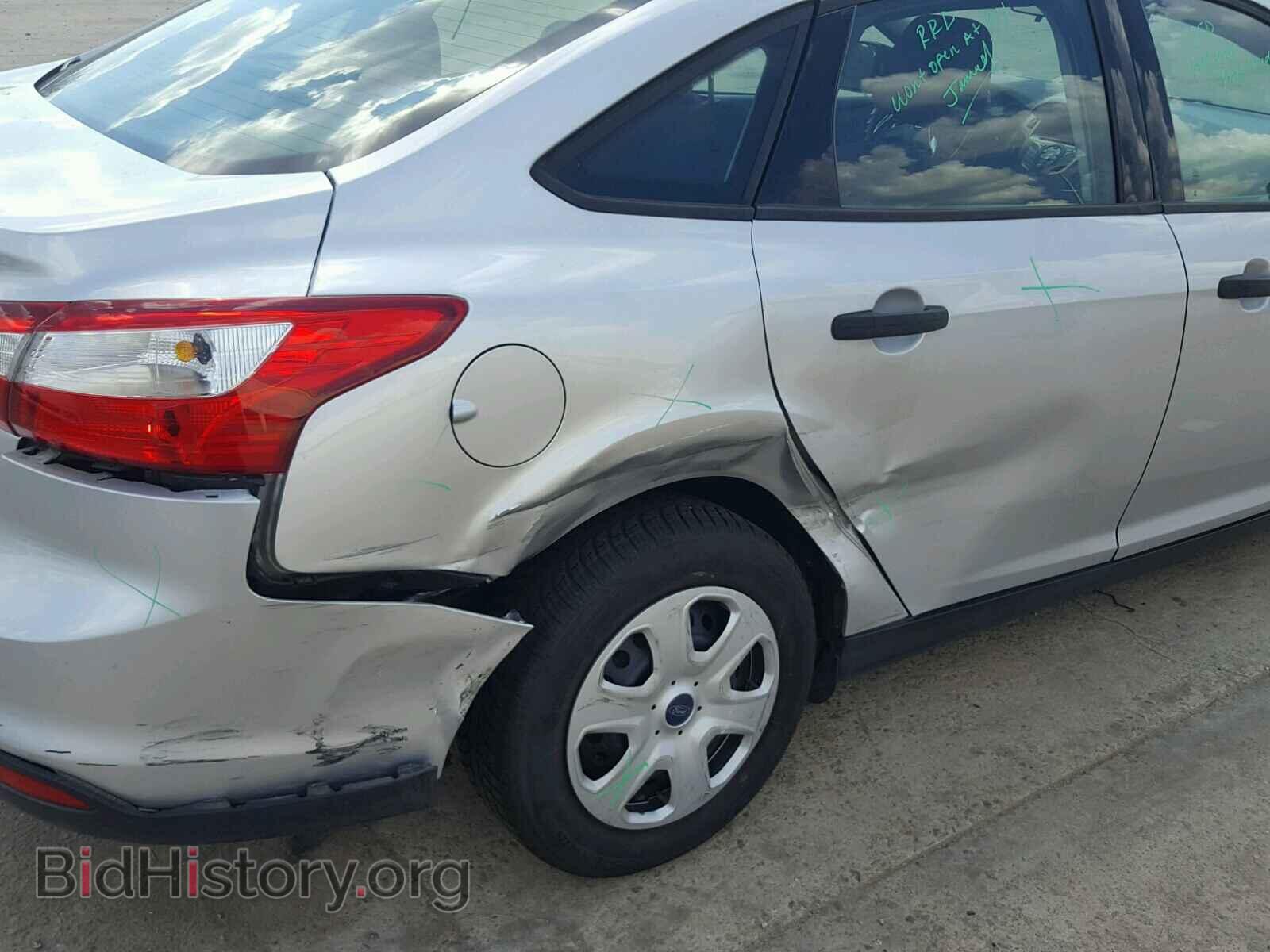 2012 Ford FOCUS (VIN 1FAHP3E23CL240369) — photo 9 of 10