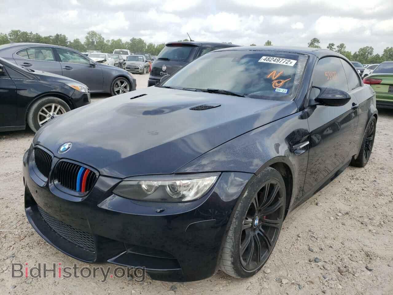 2011 BMW M3 - VIN: WBSDX9C52BE583808 - Фото 2