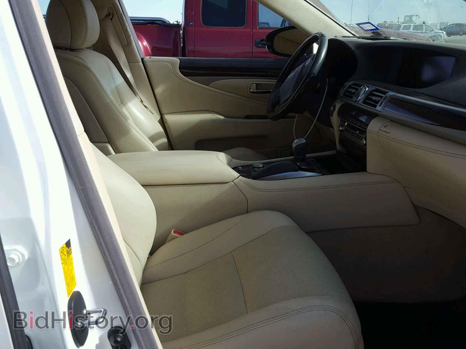 2014 LEXUS LS460 - VIN: JTHBL5EFXE5126580 - Photo 5