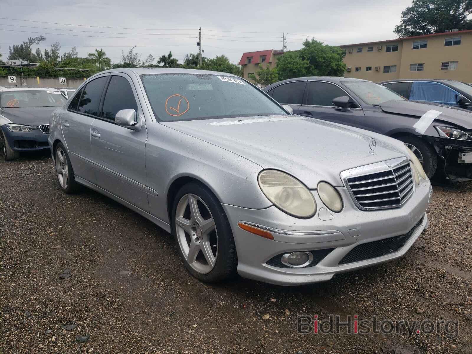 Photo WDBUF56X09B362976 - MERCEDES-BENZ E CLASS 2009