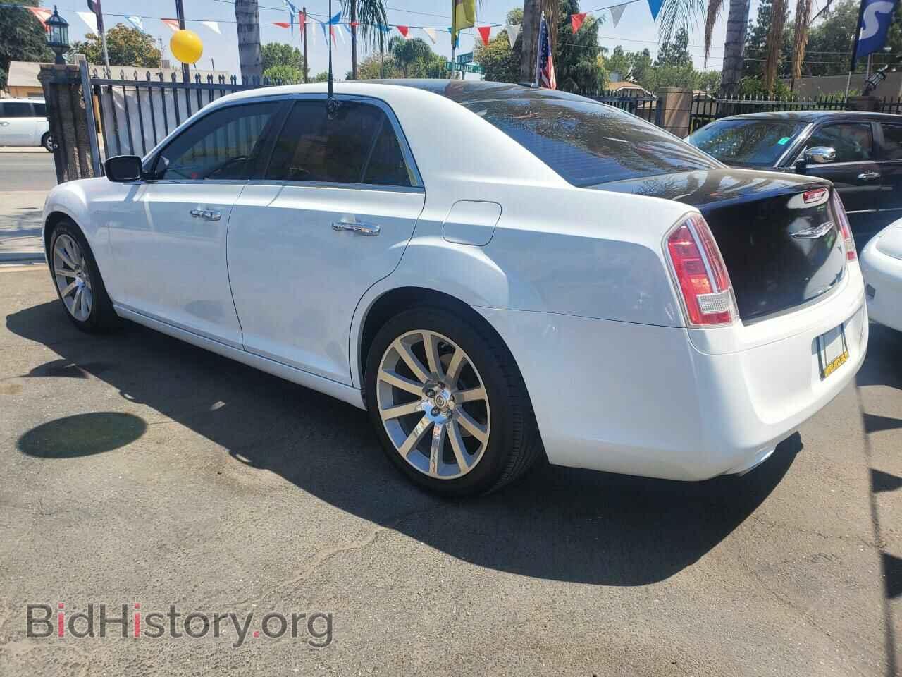2014 CHRYSLER 300 - VIN: 2C3CCAEGXEH379841 - Фото 3