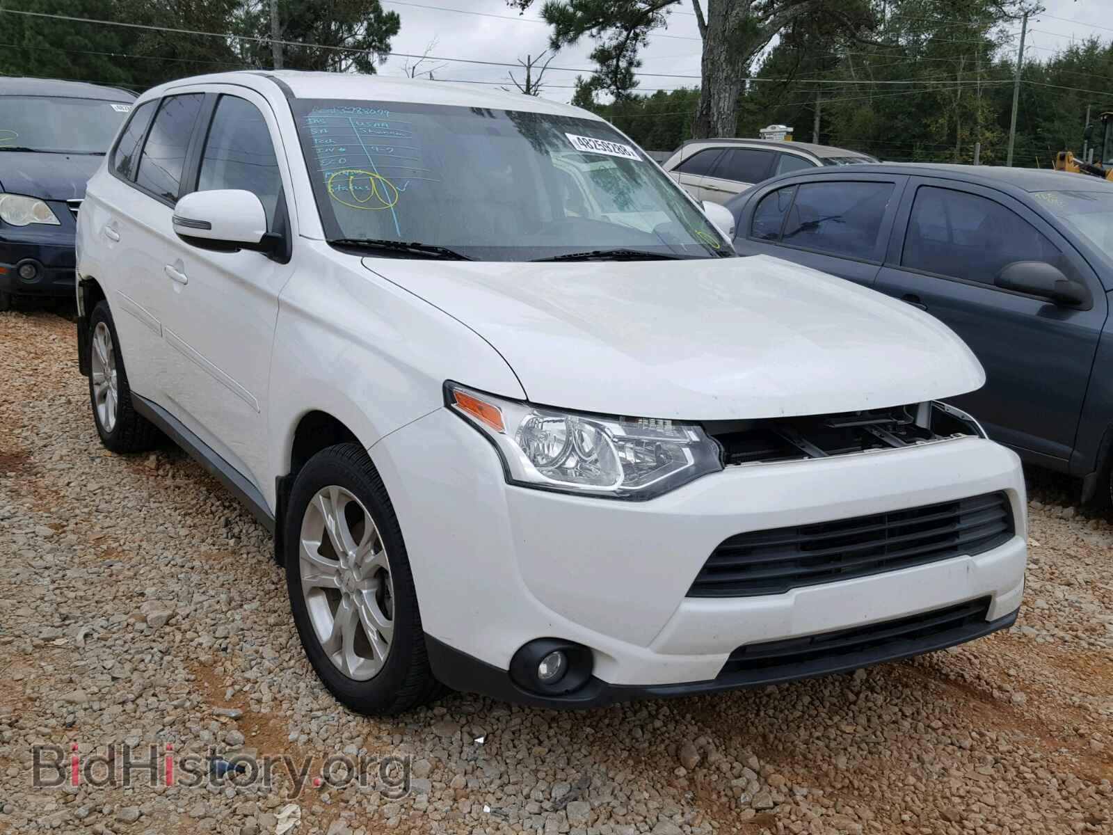 Photo JA4AD3A35EZ015786 - MITSUBISHI OUTLANDER SE 2014