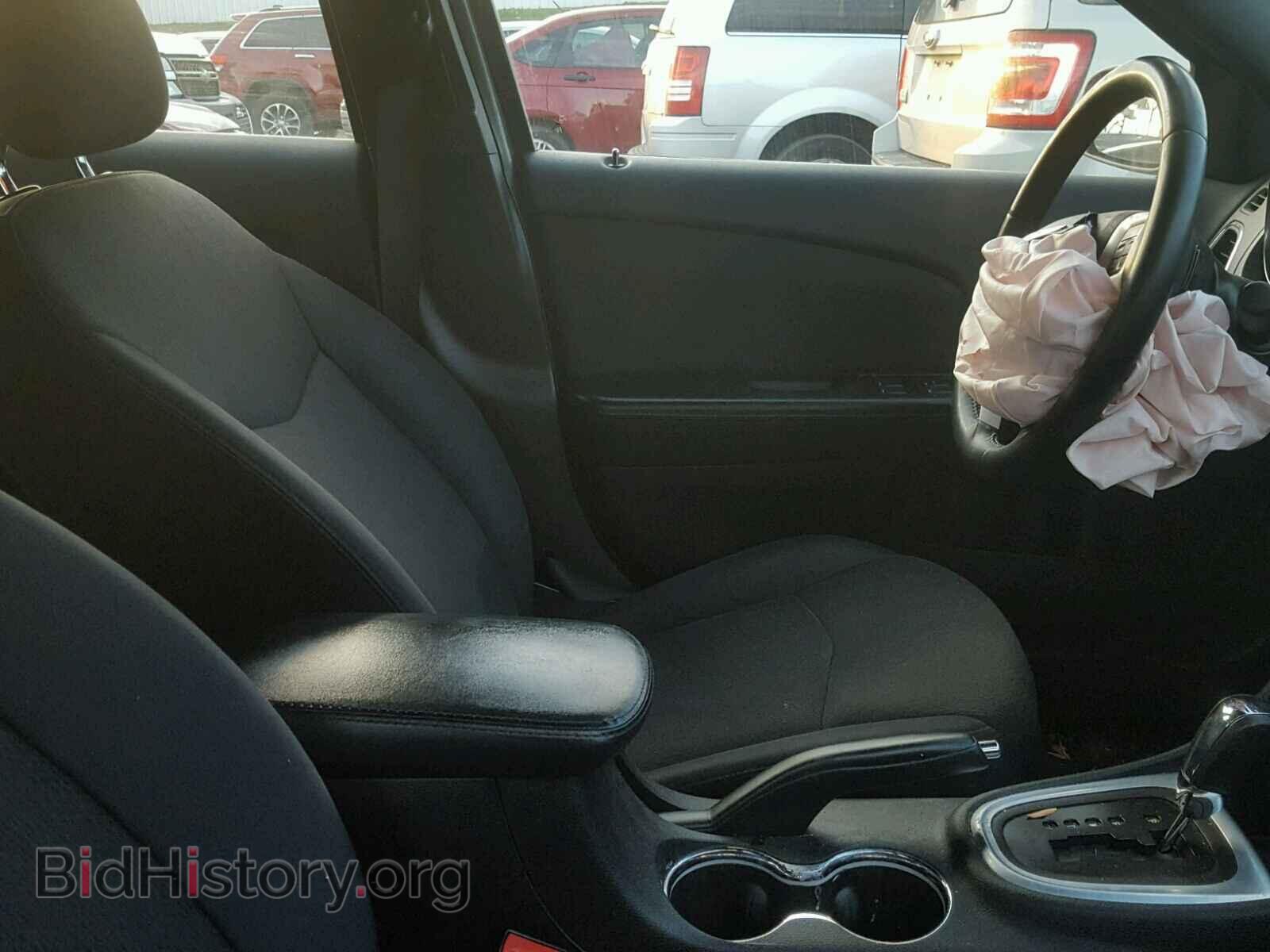 2012 CHRYSLER 200 - VIN: 1C3CCBBG5CN297885 - Фото 5