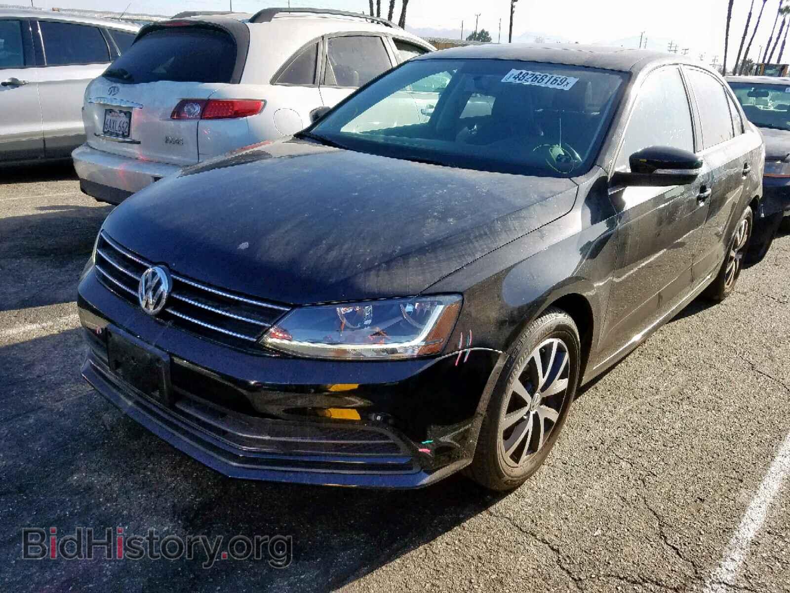 2017 VOLKSWAGEN JETTA - VIN: 3VWDB7AJ1HM402112 - Фото 2
