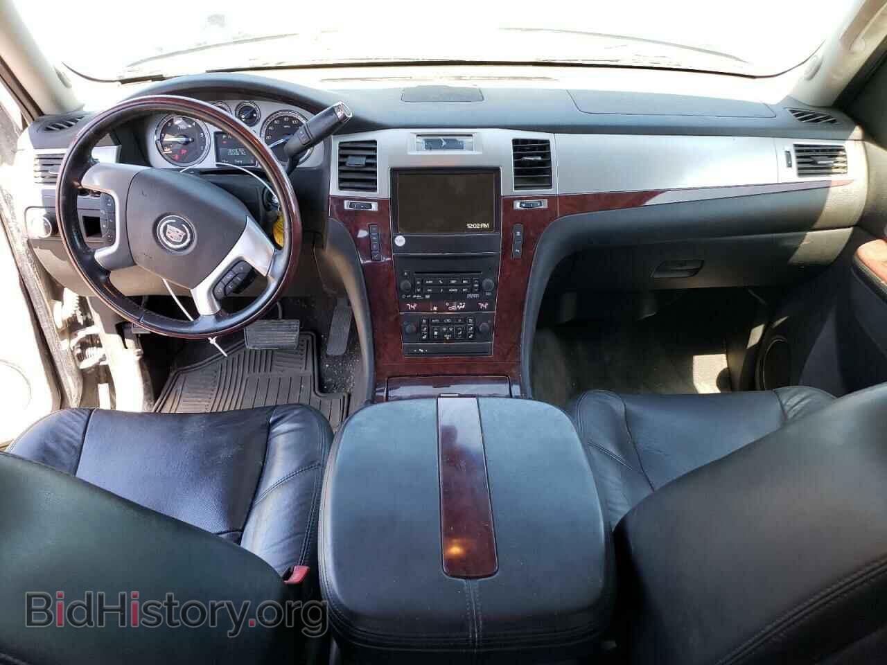 2011 CADILLAC ESCALADE - VIN: 1GYS4HEF1BR319683 - Фото 8