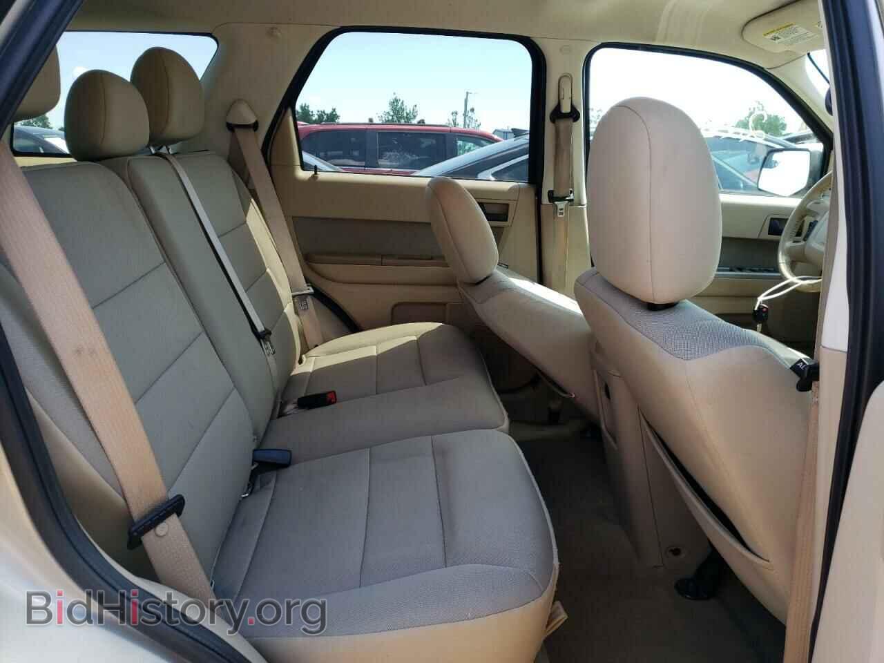 2011 FORD ESCAPE - VIN: 1FMCU9DG3BKB73947 - Фото 6
